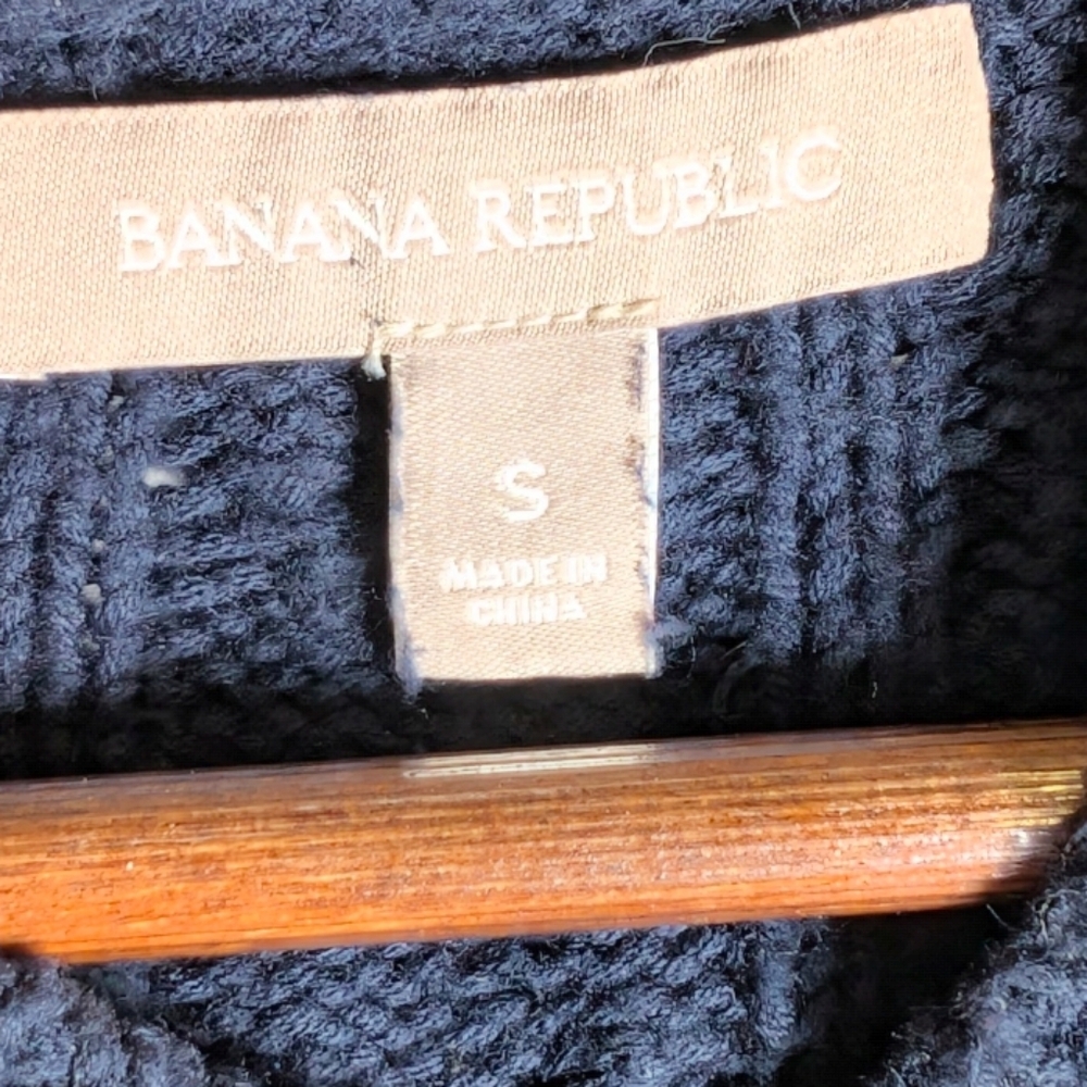 Banana Republic Women's Faux-Leather Trim Cable-Knit Pullover Small Cotton‎ Navy - Picture 8 of 9